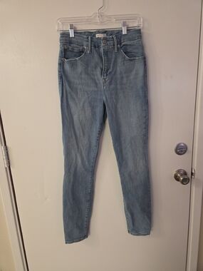 Good American Light Blue High-Rise Straight Jeans